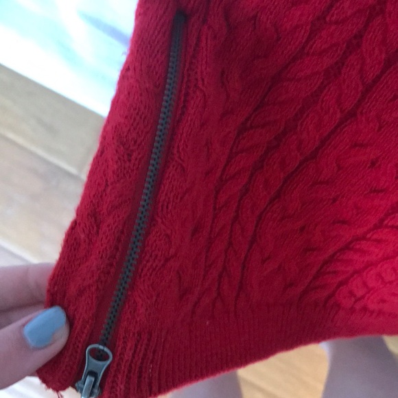 Red Sweater - Picture 4 of 4